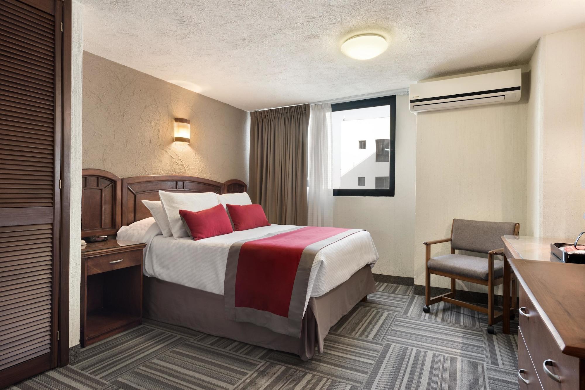 Ramada Plaza By Wyndham Leon Hotel Luaran gambar