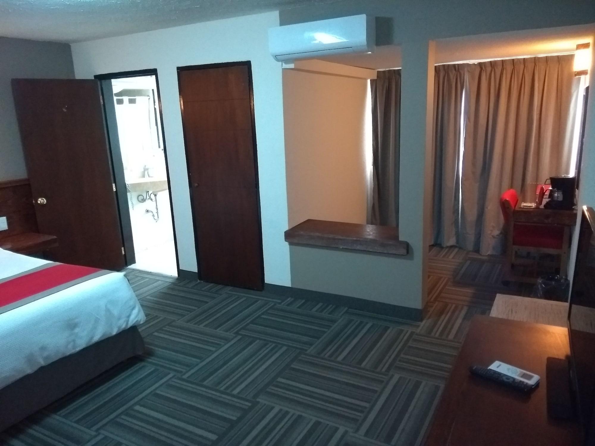 Ramada Plaza By Wyndham Leon Hotel Luaran gambar