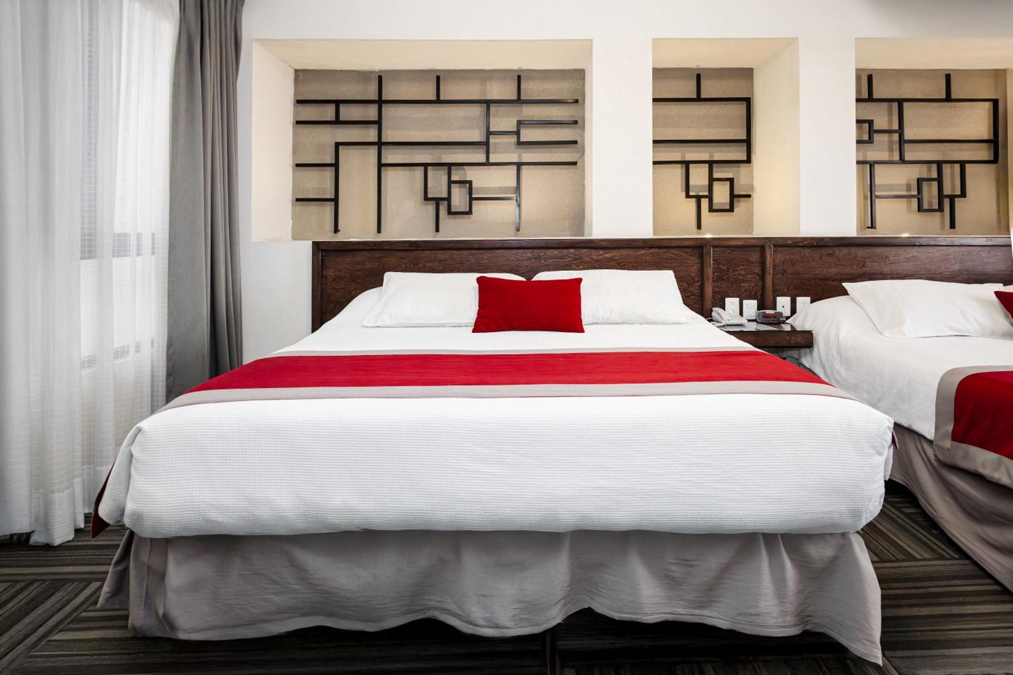 Ramada Plaza By Wyndham Leon Hotel Luaran gambar