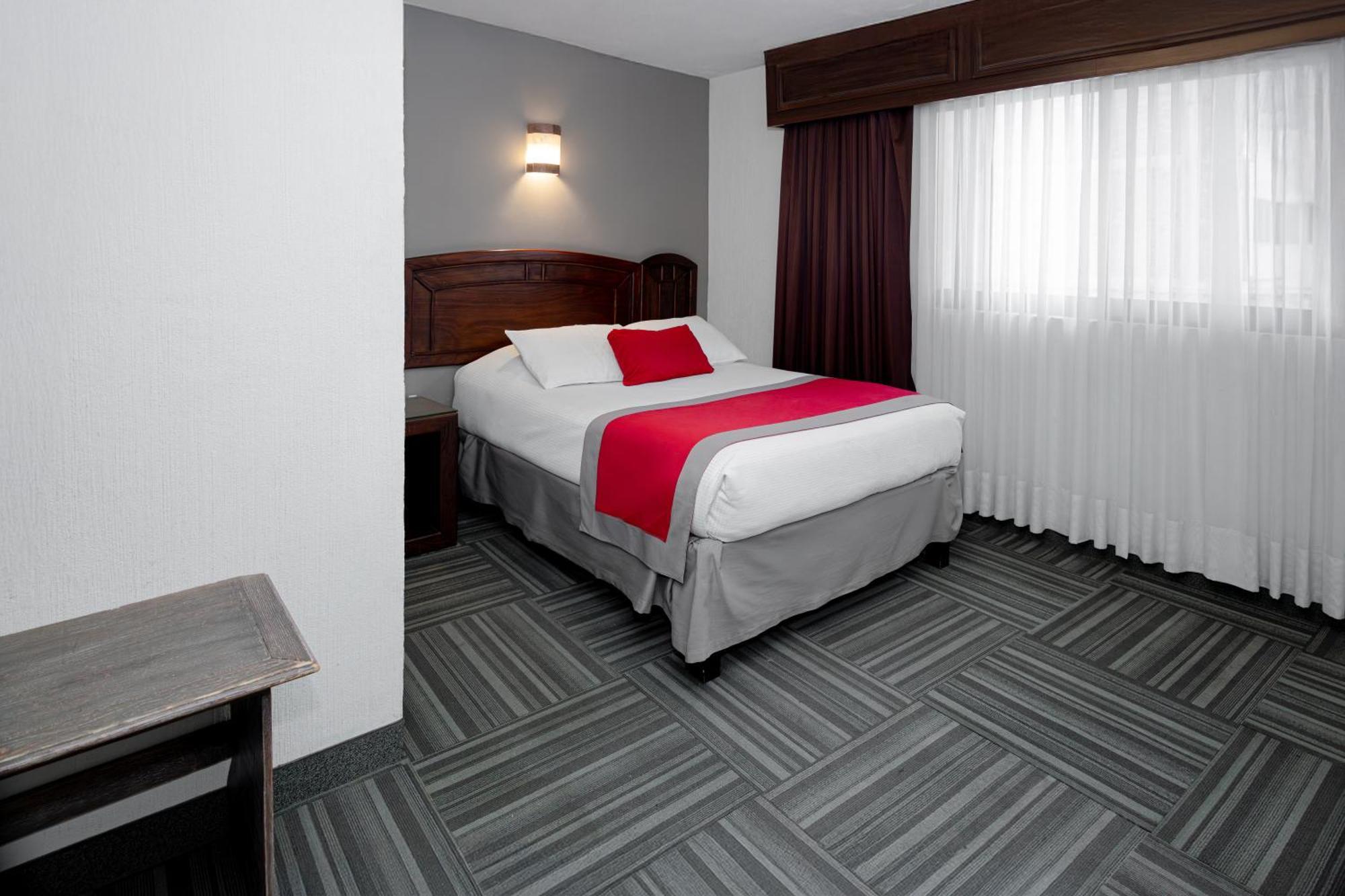 Ramada Plaza By Wyndham Leon Hotel Luaran gambar